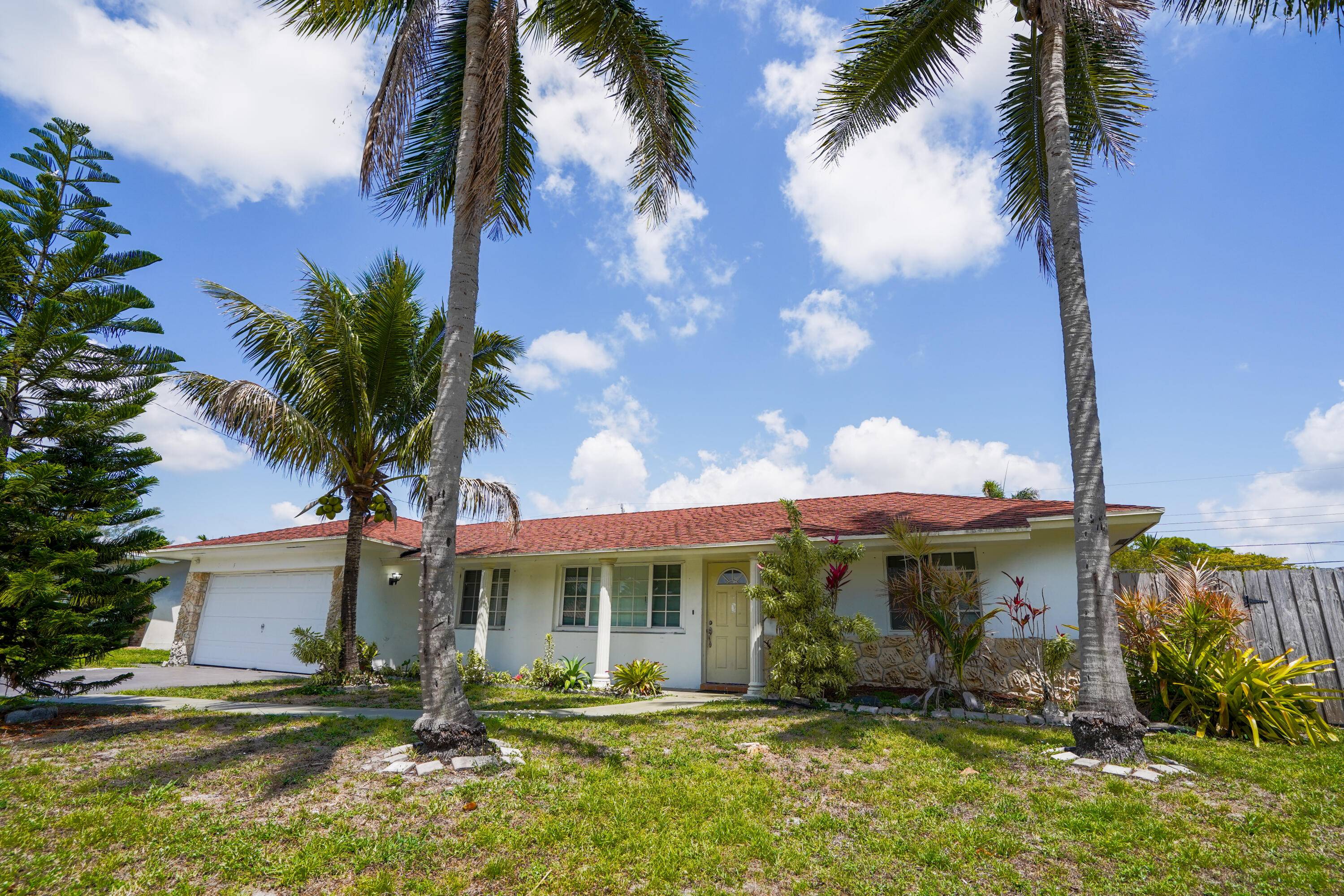 Welcome to this 3 bedroom, 2 bathroom home with a 2 car garage offers 2, 225 sqft and tons of potential for investors, DIYers, or anyone ready to create their ...