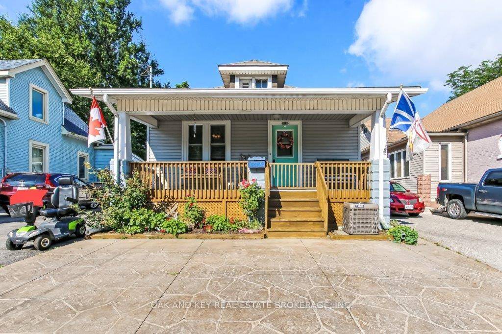 Charming, Expanded Bungalow with Pool, Loft amp ; Upgrades Price Inquire for current value Type Detached Bungalow with Additions amp ; Attic Potential Loft Bedrooms 2 Den Bathrooms 1 Full ...