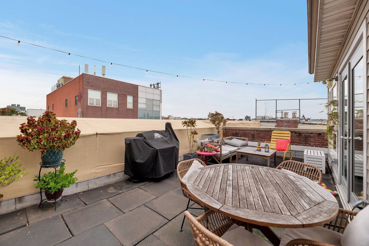 Gorgeous 2br With Terrace amp ; Parking available for an additional 400 per month Come home to one of the best condo lofts in all of Bushwick with your own ...