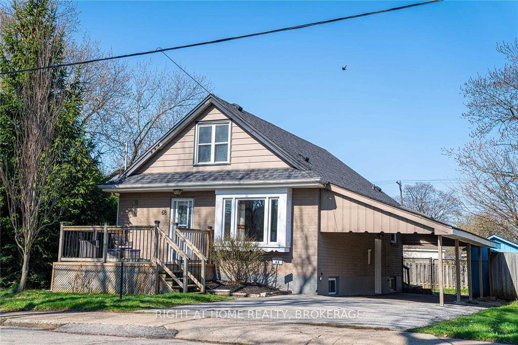 Gorgeous Sunlight Filled Freehold Detached Home Offers Huge Back Yard With A Nice Deck Located In High Demand Area In Hamilton.