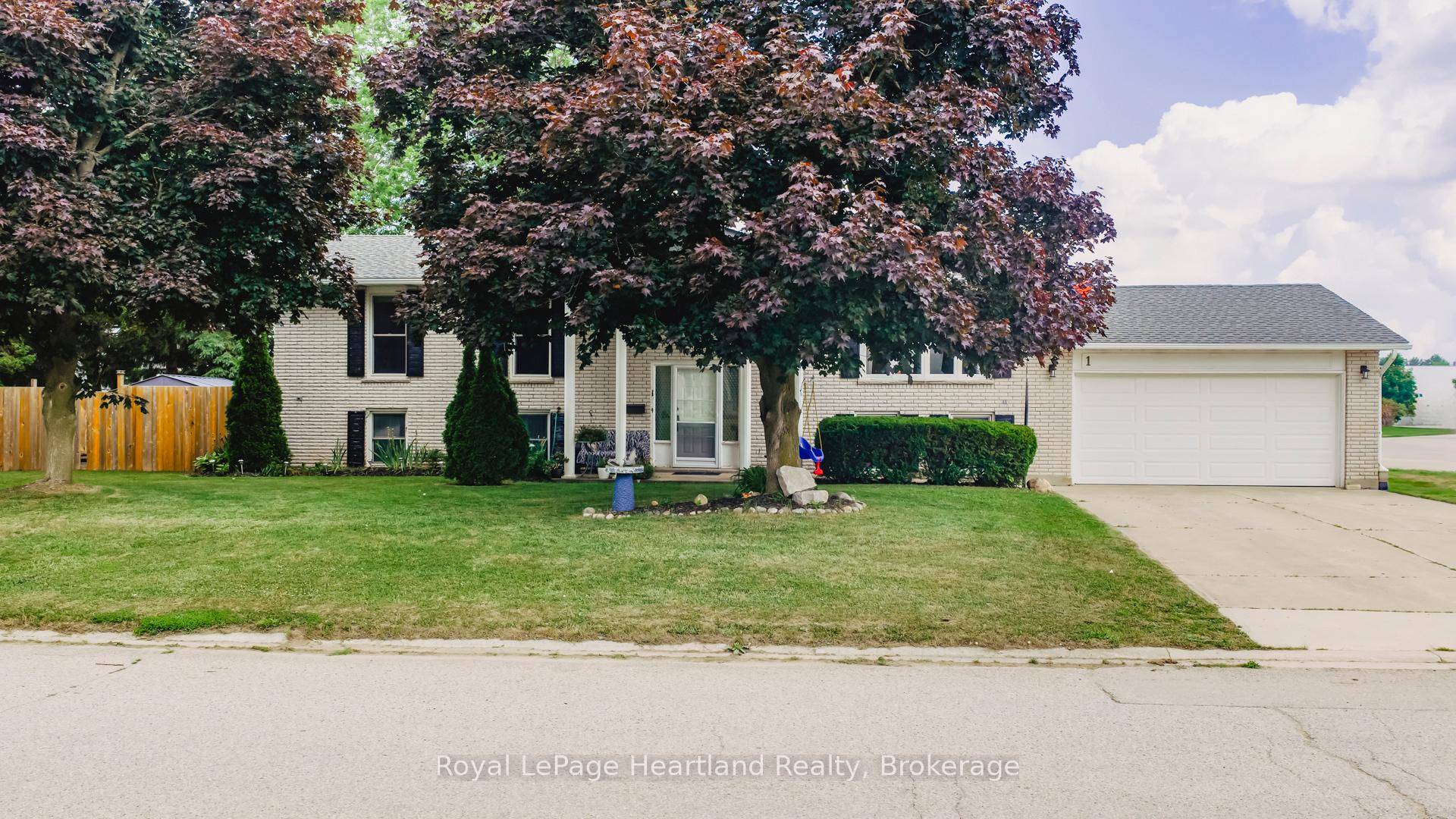 Welcome to 1 Alexander Street, this raised bungalow sits on a quiet street in one of Seaforth's most desirable neighborhoods, just steps from the Community Hospital.
