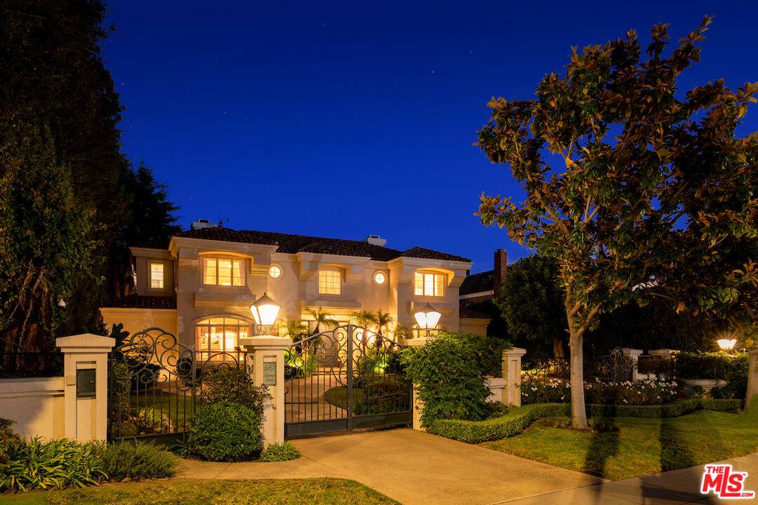 610 N Beverly Dr 6.0 Beverly Hills Post Office | B.H.P.O. LA