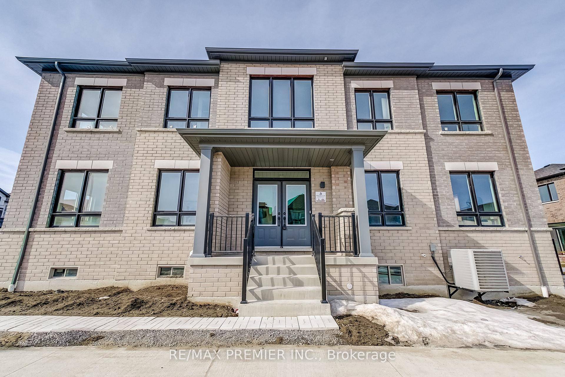 Brand New Detached By Fiedgate Homes.