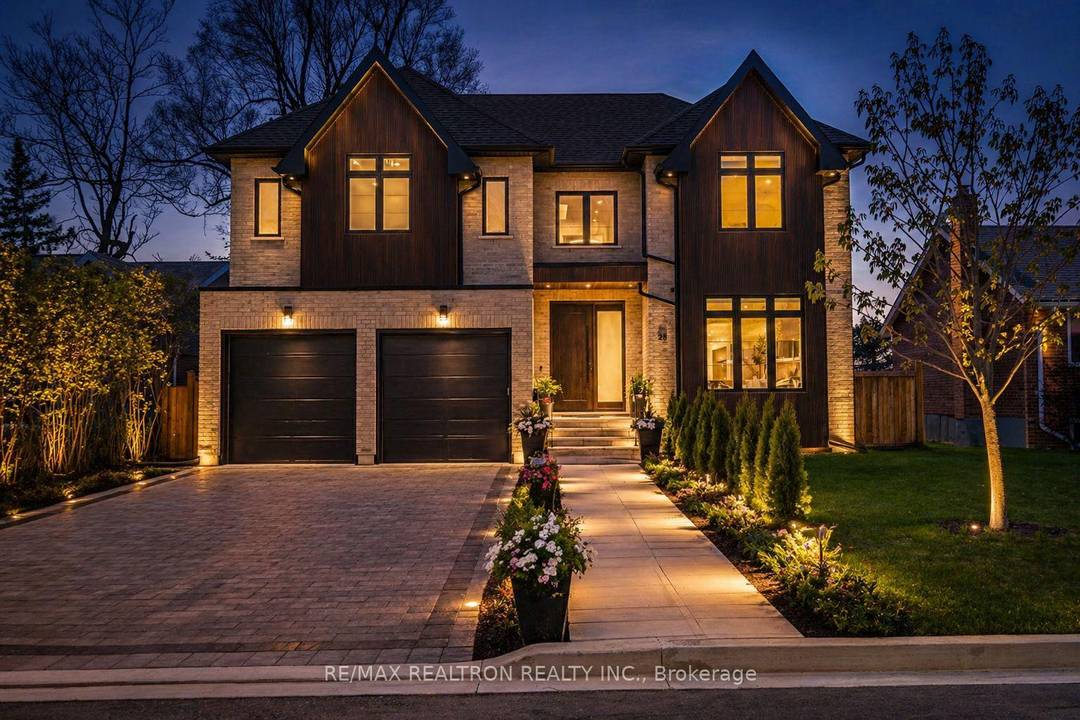 This is a combination of Luxury and comfort, quiet family friendly crs No Tru Traffic.