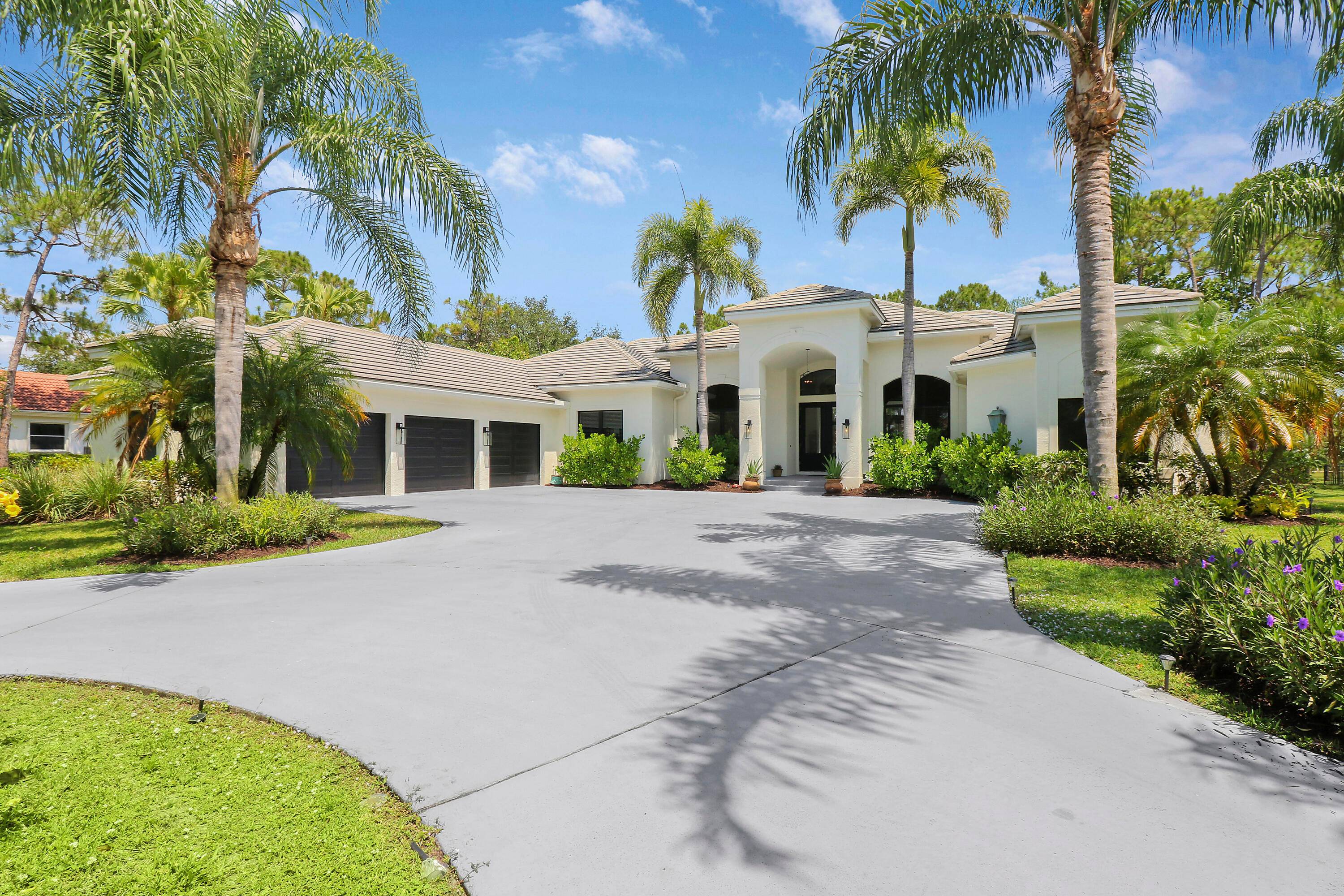 Don't miss this stunning home situated in the highly sought after Bay Hill Estates community !