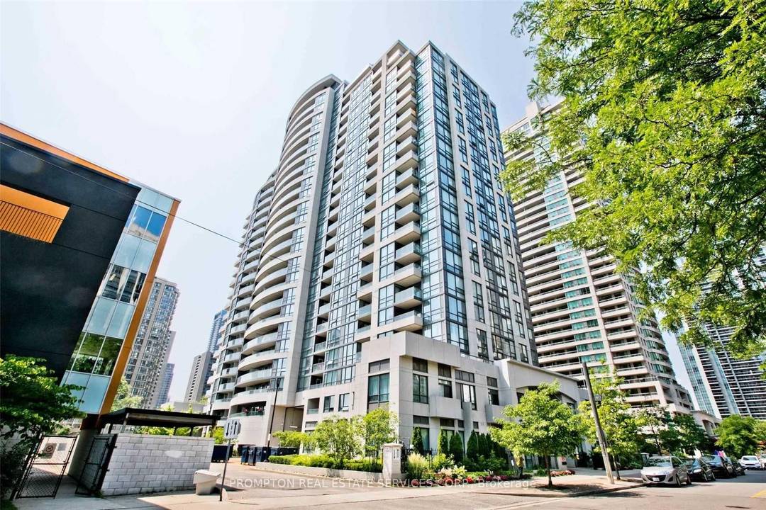 Fabulous Pearl Condo On High Demand Central North York Location !