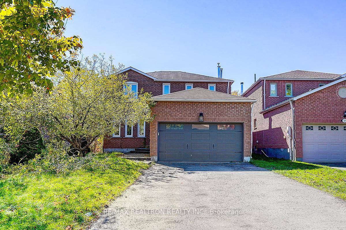 Raise your family in Barries sought after east end !
