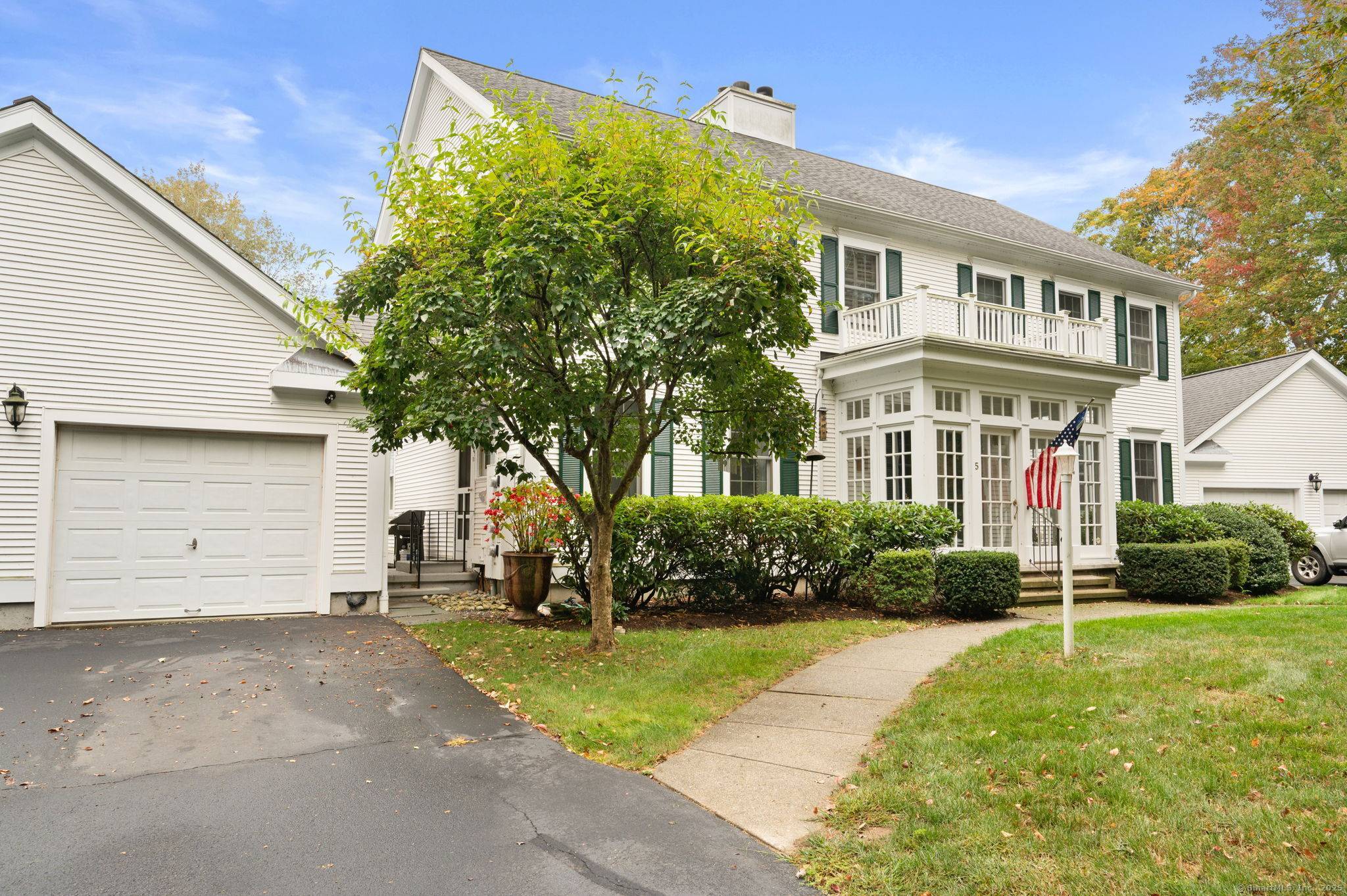 Beautiful condominium in town location adjacent to the Old Lyme Inn walk to the village, art galleries, shopping, and more.