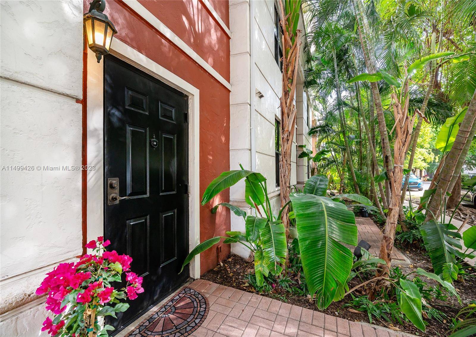 Discover the allure of this European style two level property in Puerta de Palmas, Coral Gables, a boutique building w plenty of amenities.