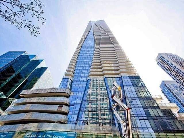Gorgeous Landmark Of Toronto 'One Bloor' Luxury Condo With Characters amp ; Style, Metropolitan Living At Its Best Southfacing 1 Bedroom Unit W 9' Ceilings, Hardwood Floors, Ultra Modern Kitchen.