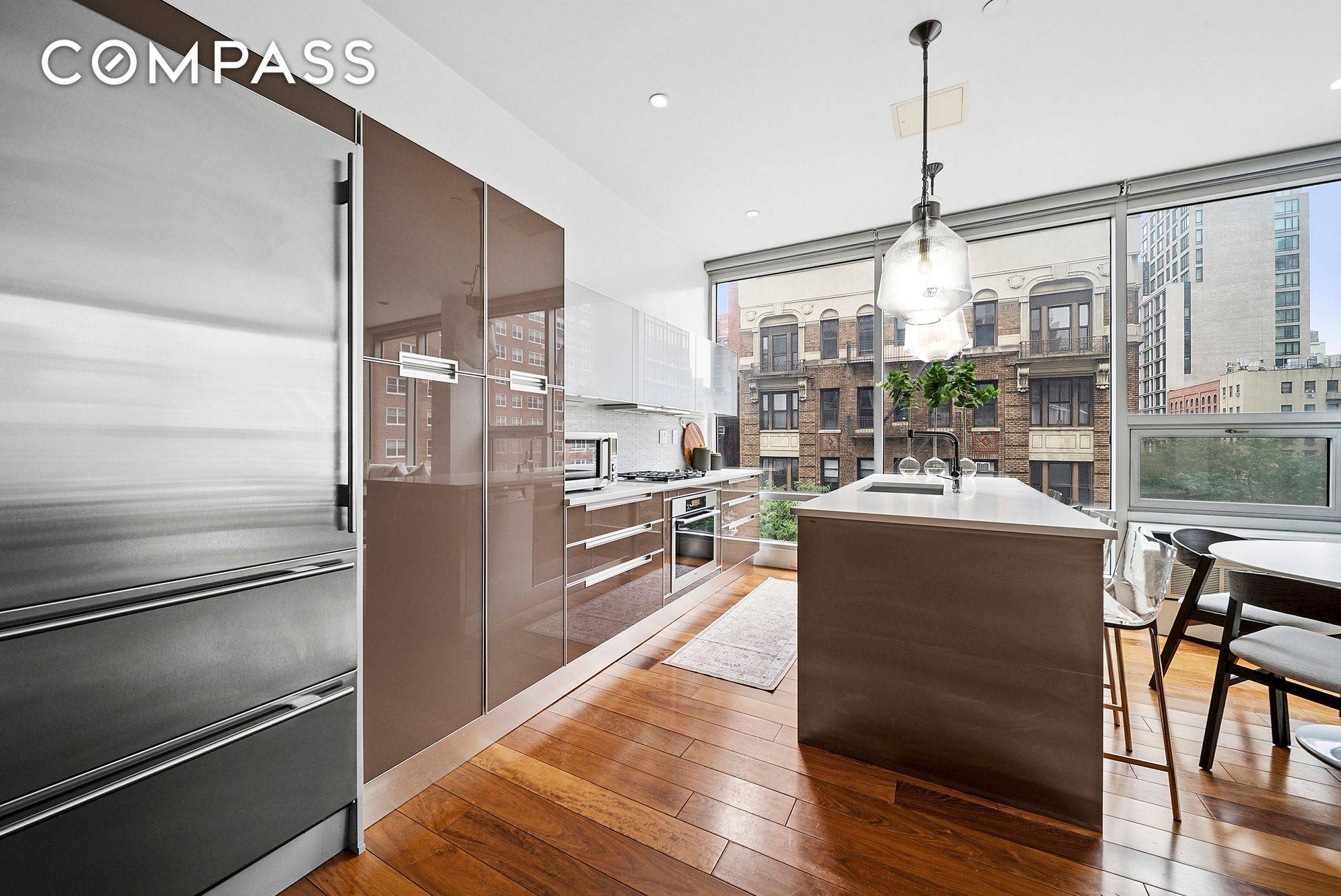 Live the Gramercy Lifestyle Luxury, Light, and Boutique Charm Step into this stunning two bedroom, two bathroom condominium located in a boutique building in the heart of Gramercy.