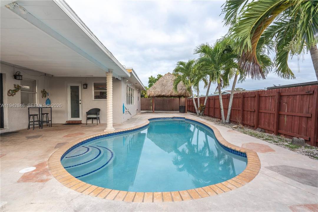 Well maintained, move in ready, pool home with NO HOA what more could you ask for ?