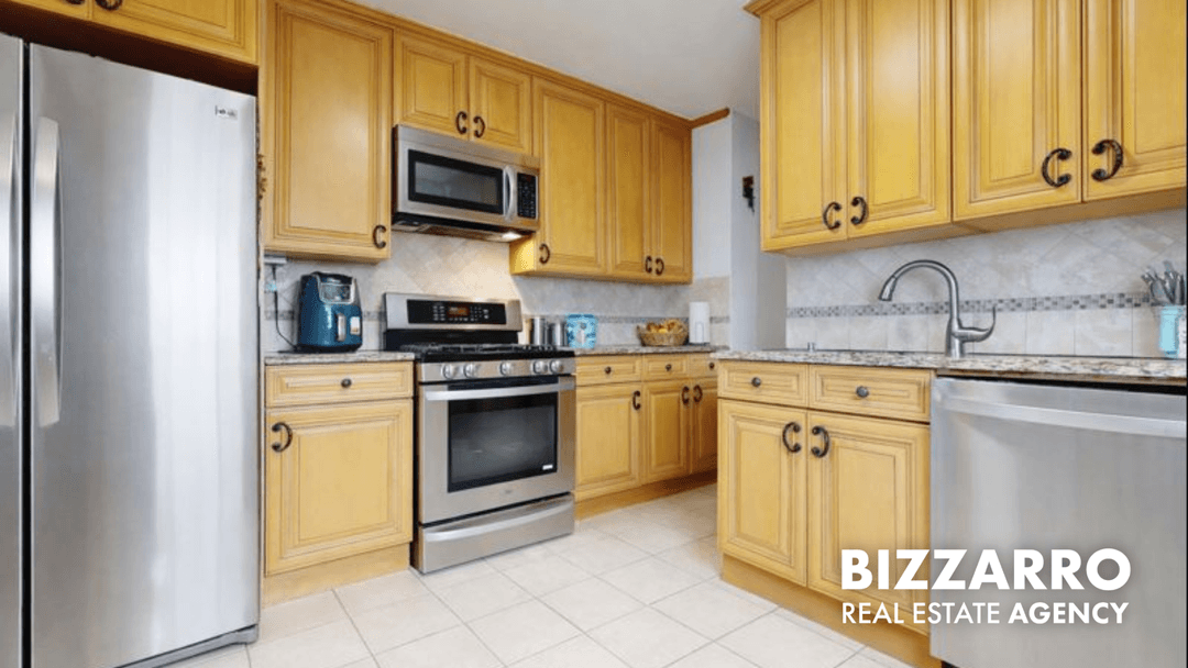 Two Beds and a Balcony at the Executive Towers !