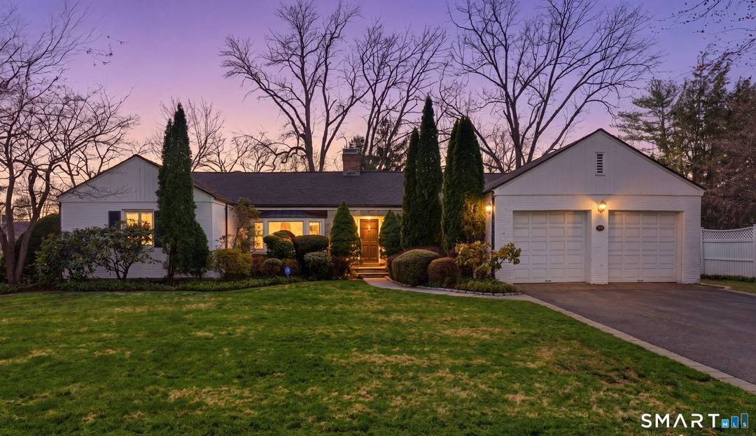 This oversized Ranch is ideally set in one of West Hartford's most sought after neighborhoods Hartford Golf Club Historic District.