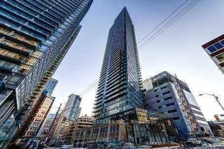 Spacious and bright 1 bedroom condo in one of downtown Torontos most desirable high rise buildings.