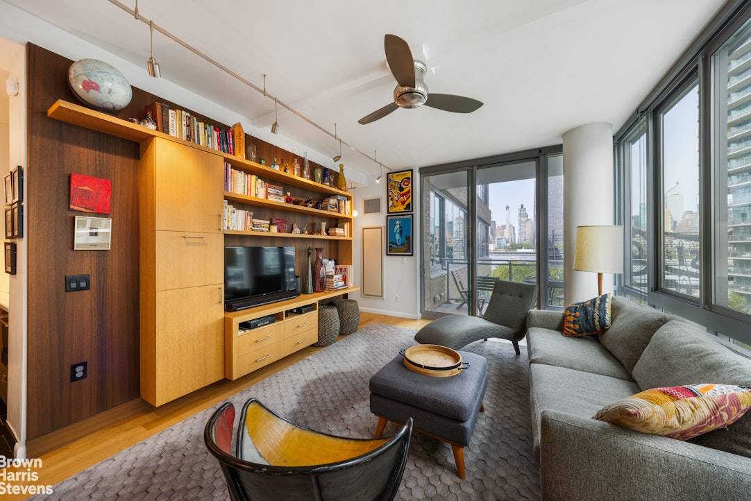 This stunning 1BR 1BA at The View Condominium offers 777 sq.