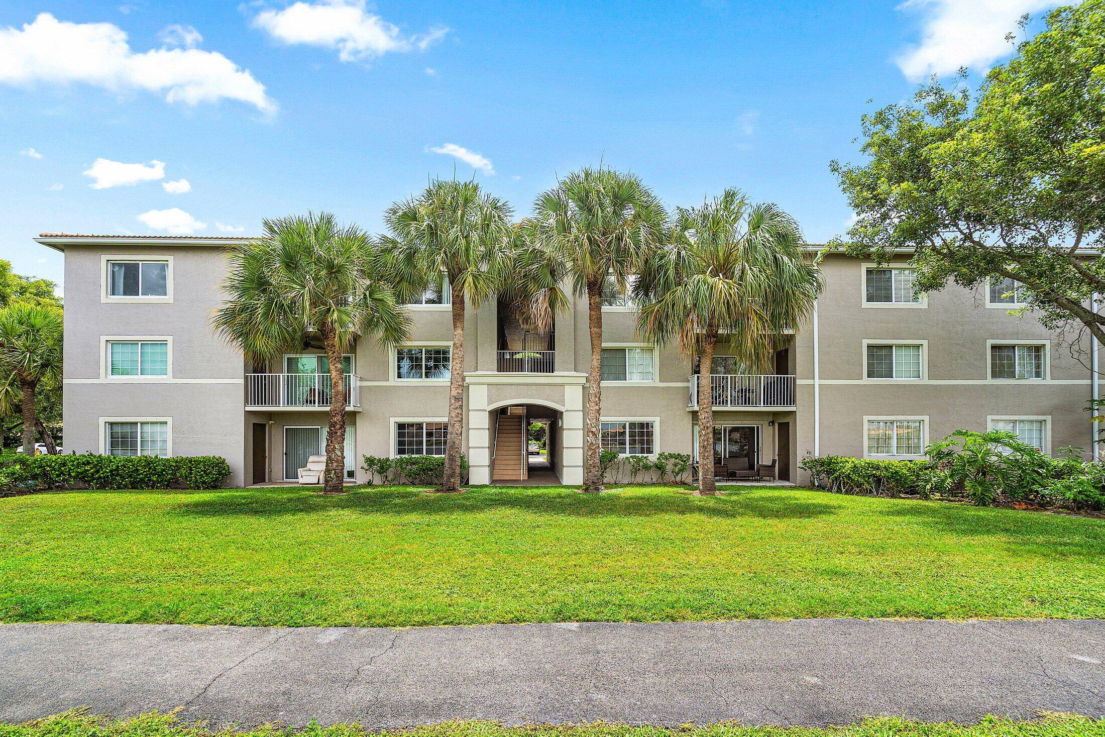 Beautifully maintained and move in ready residence located in the desirable Evergreen community of Coconut Creek.