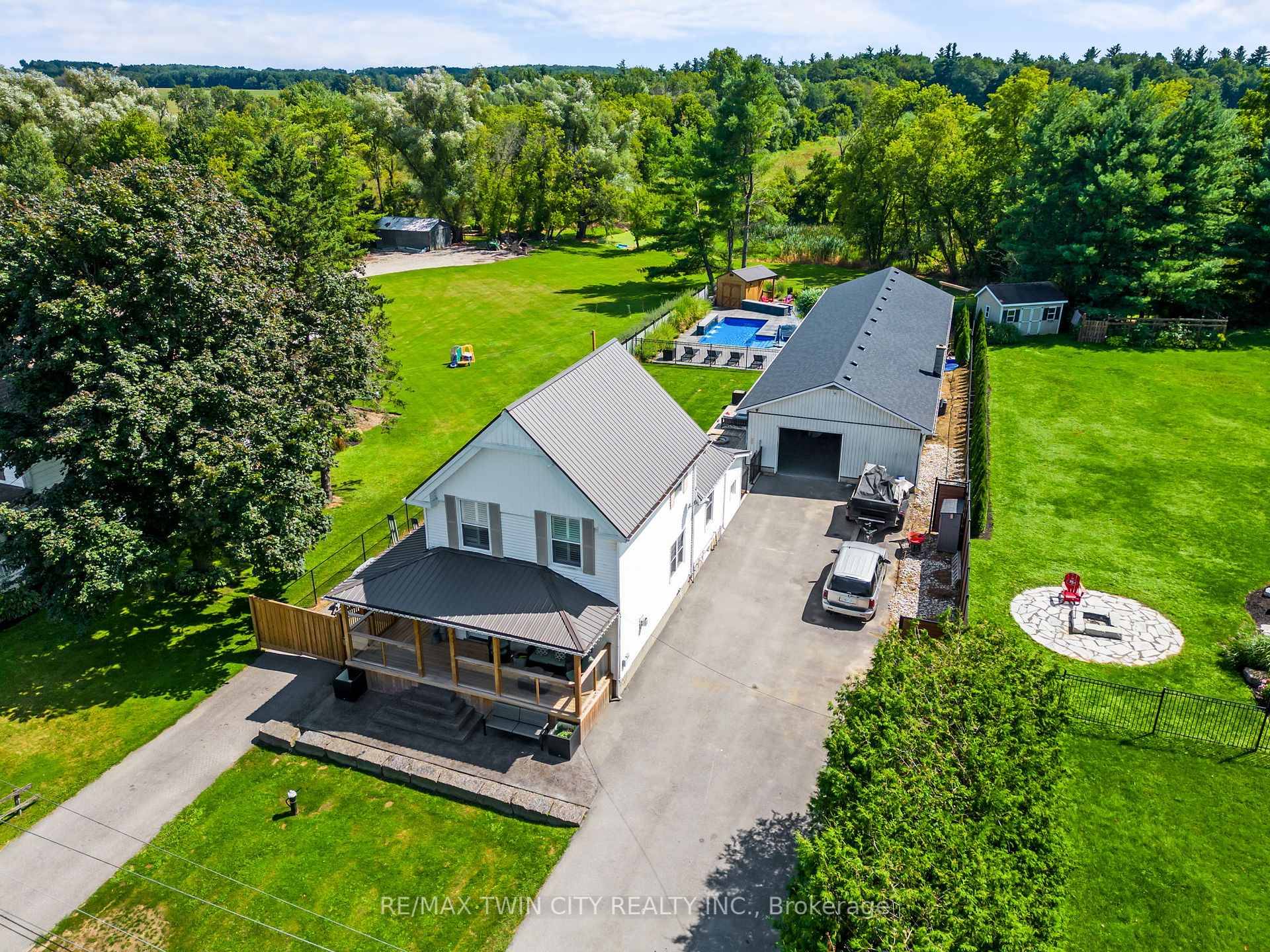 Welcome to paradise in the country !