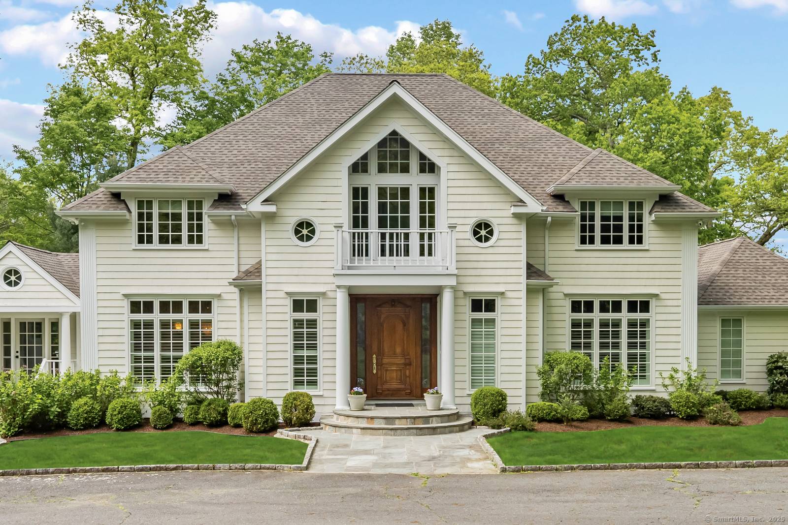3 Mayflower Lane offers a perfect blend of modern sophistication and timeless charm.