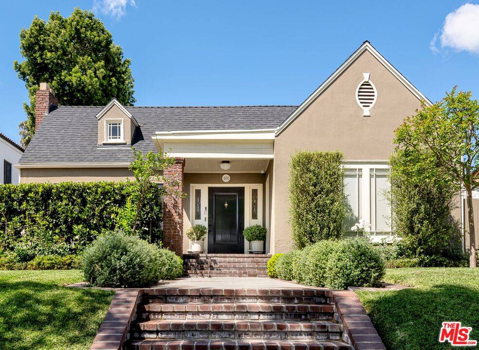 101  N Arden Blvd 4BR Mid Wilshire La