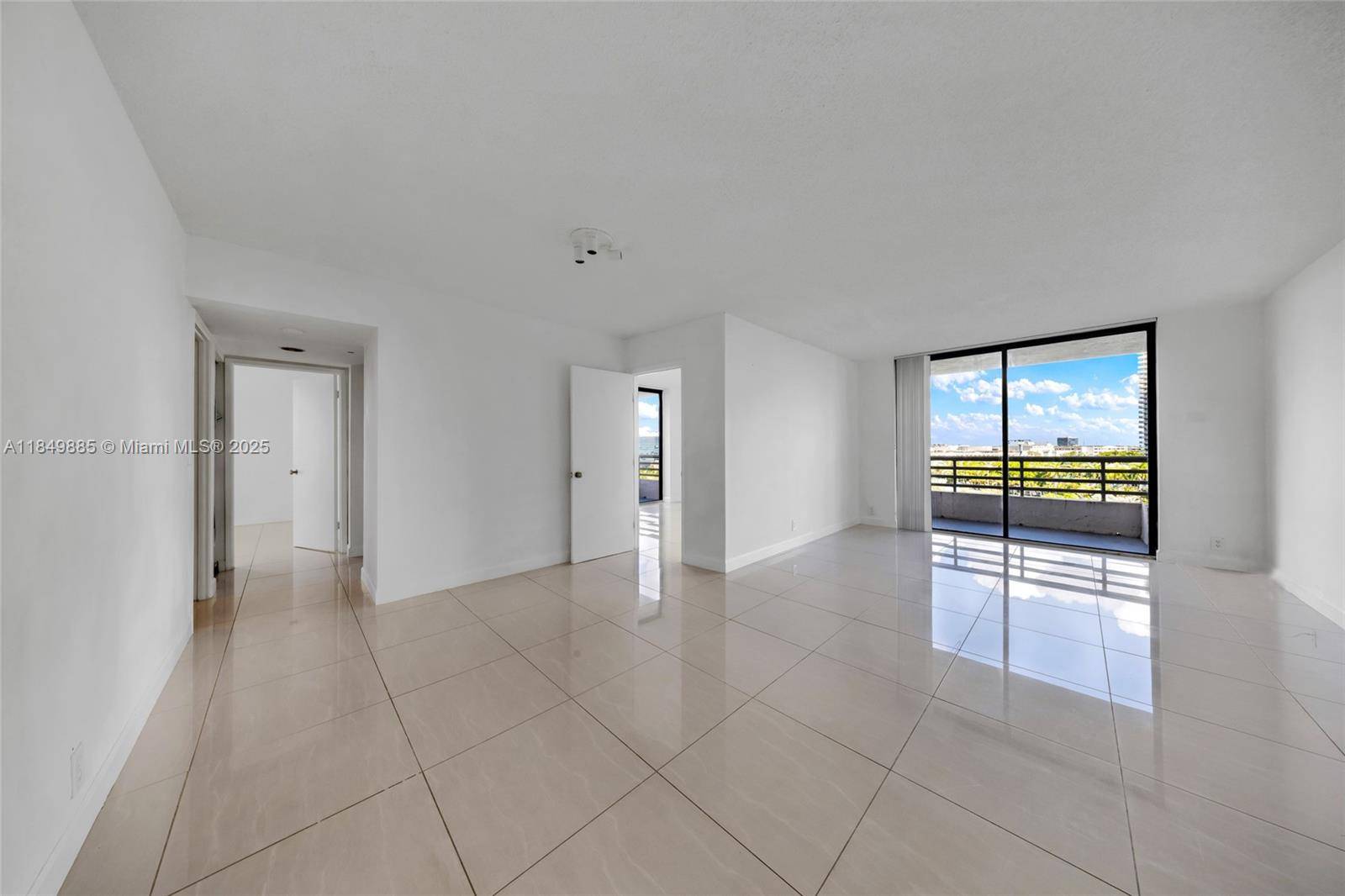 Stunning 3 Bedroom Apartment with Park Views Near Aventura Mall Experience elevated living in this beautifully appointed 3 bedroom, 2 bath apartment, perfectly situated across from the iconic Aventura Mall.