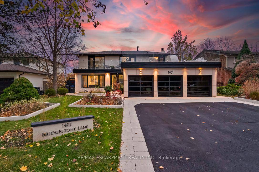 Set on a spacious 70 ft lot in the coveted Lorne Park school district, this newly renovated home features a rare triple car garage and exceptional upgrades throughout.