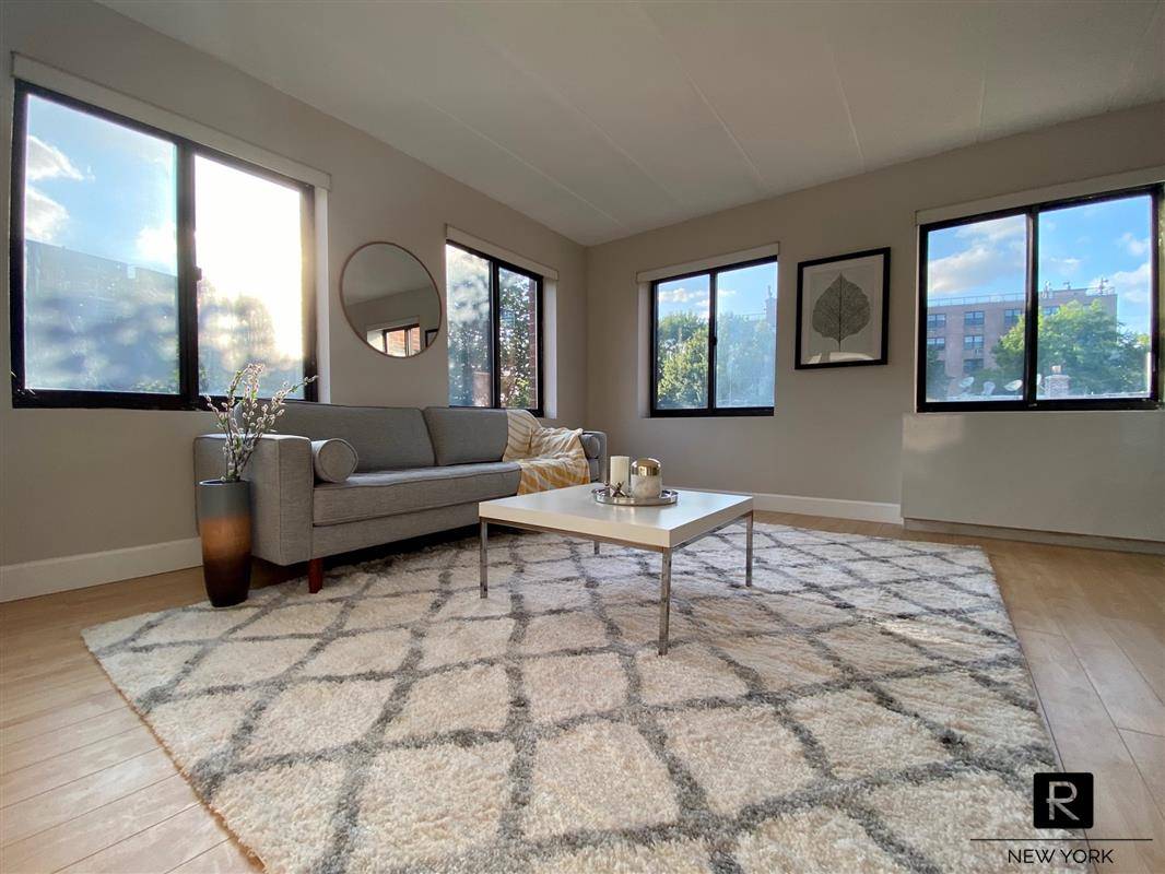 INVESTORS ONLY ! Easy Deal No Board Package for Sales or Sublet !
