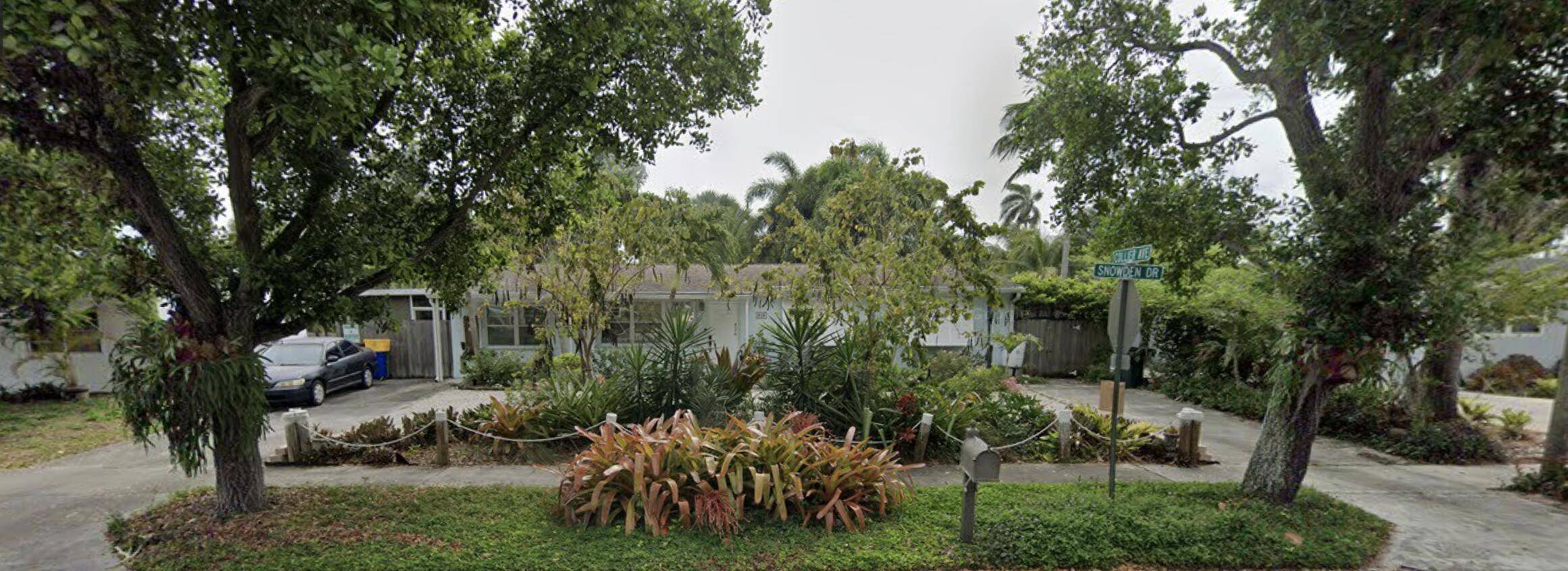 Turnkey 3 Bed, 2 Bath No HOA Outdoor Kitchen Bonus room Fenced Yard Solar Panels 8 vehicles Parking.