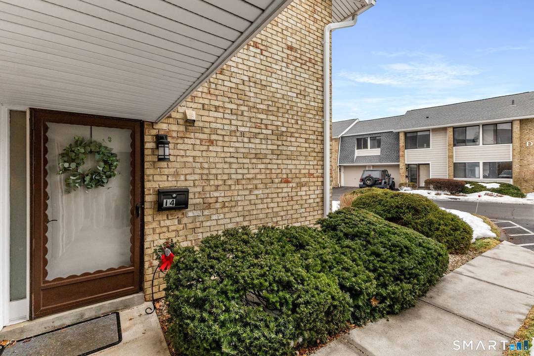 Move right into this beautifully updated 2BR townhouse in the desirable waterfront community of Dorlon Terrace on Gregory Point.