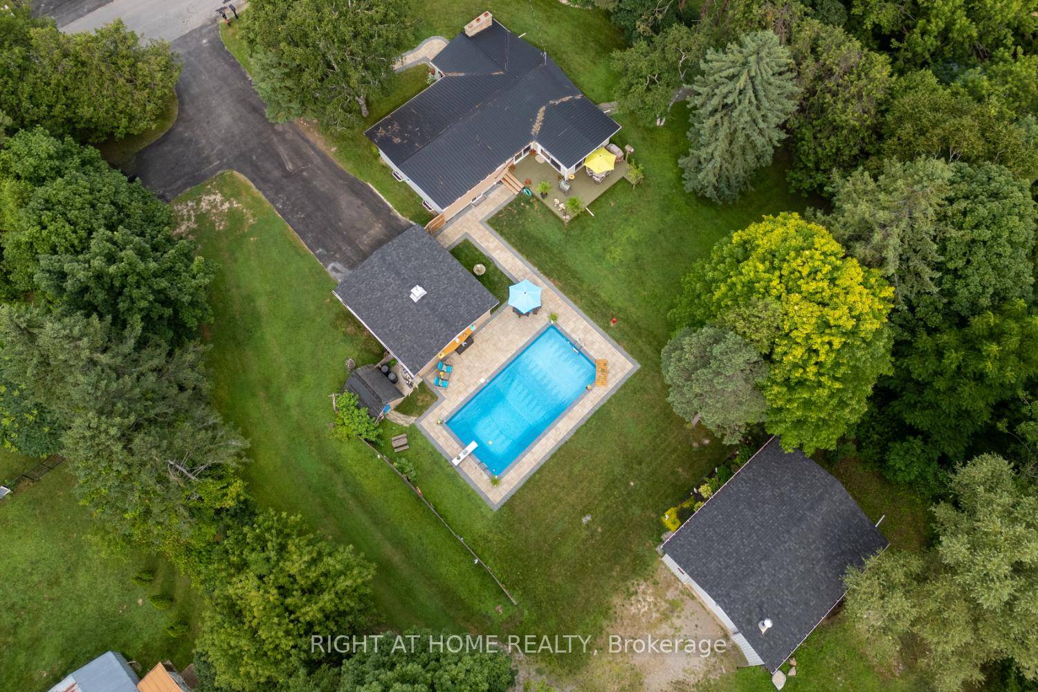 Welcome to your private oasis !