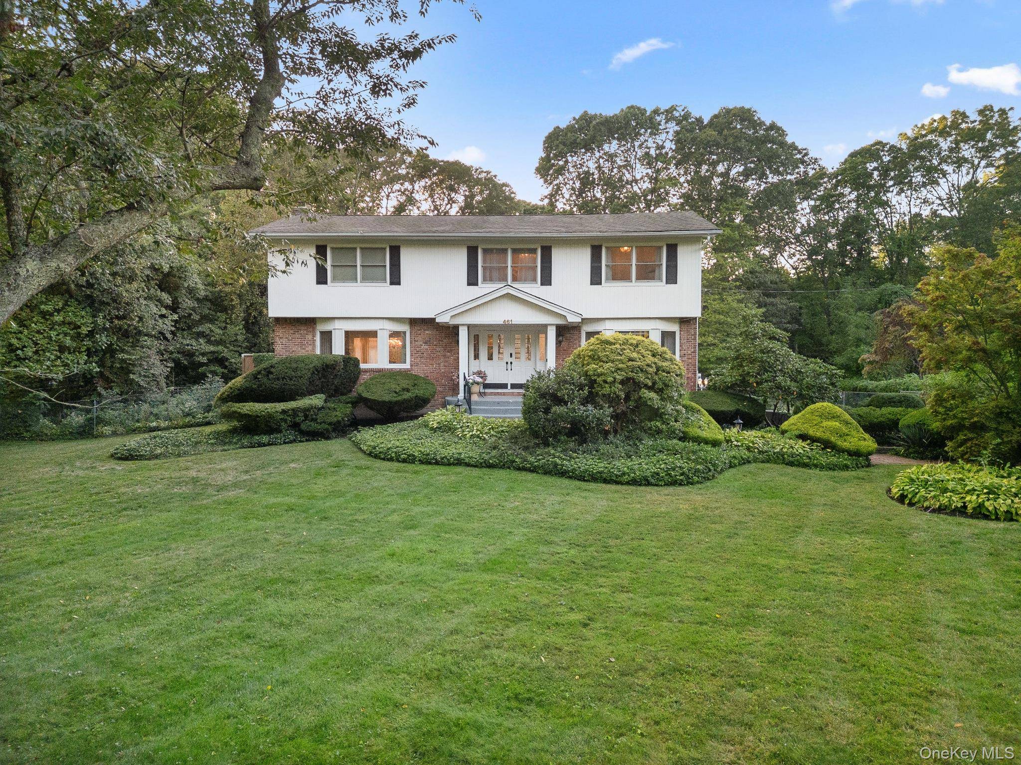 Stunning Colonial in Prime Dix Hills Location !