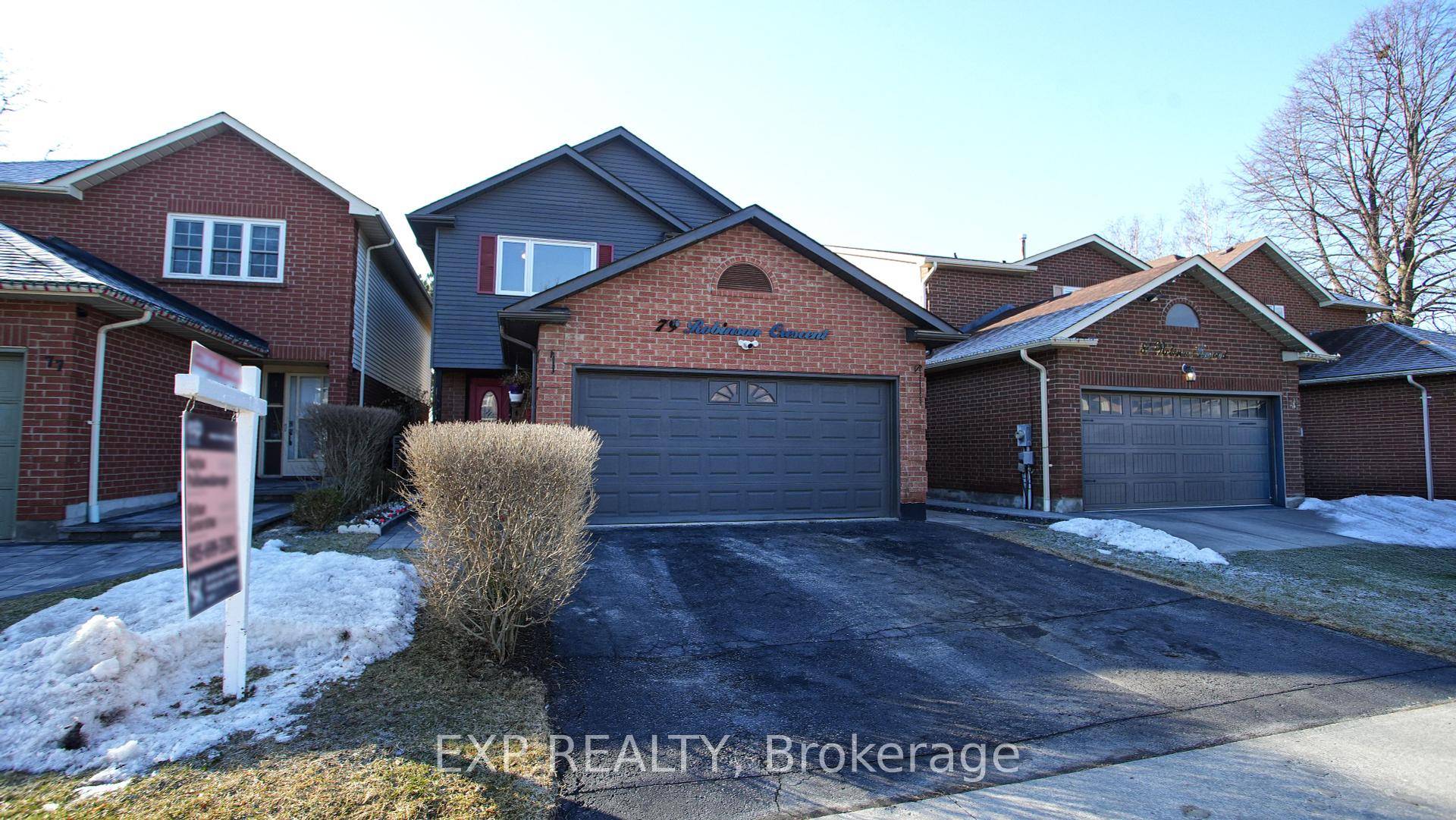 Welcome to this beautiful home, in the sought after Pringle Creek neighborhood, where charm meets convenience !