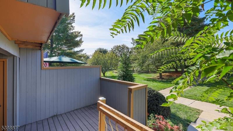 Beautiful move in ready, 2 bedroom, 2.