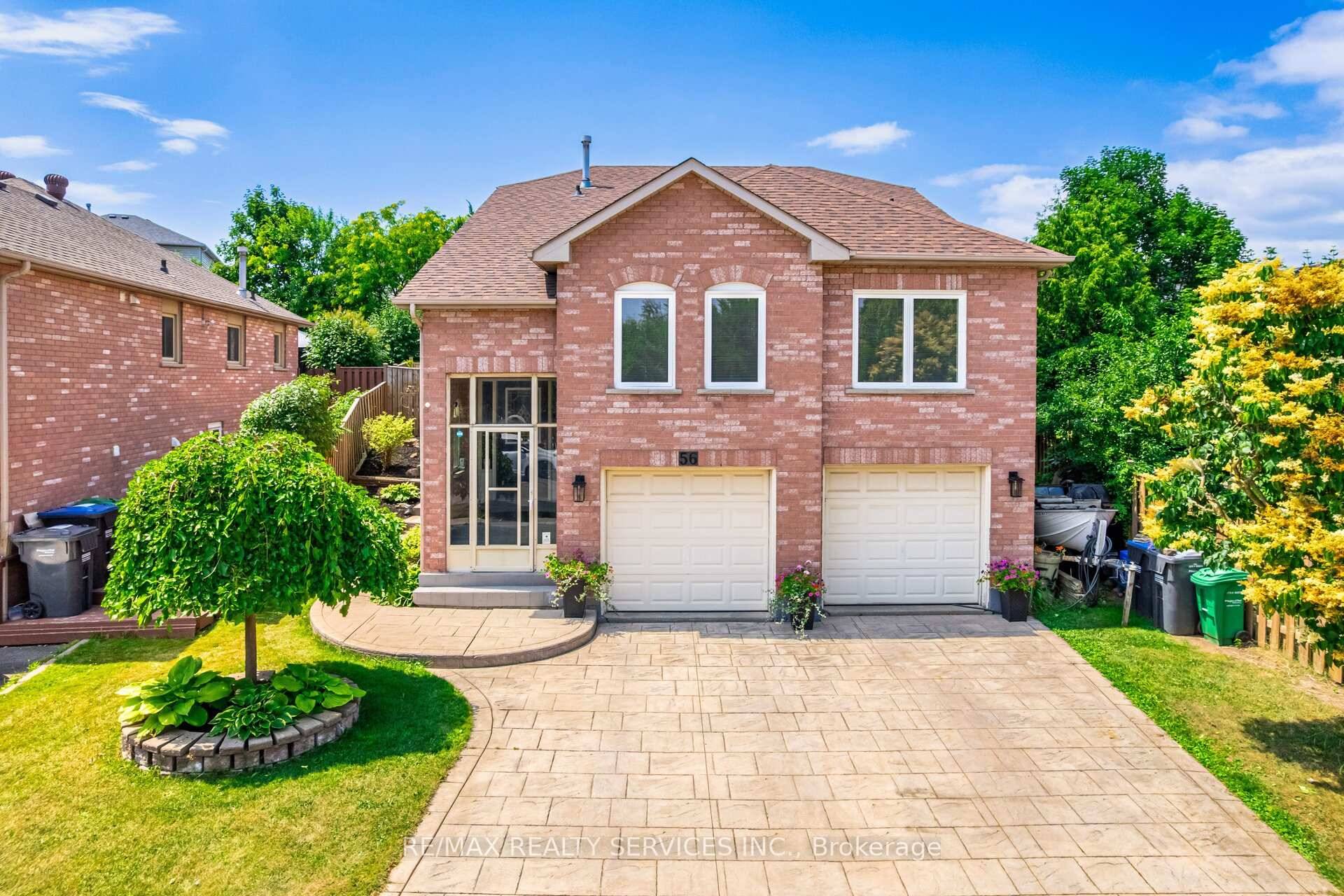 A Rare Find ! Beat the heat in this one of a kind 3 bedroom, 4 bathroom bungalow loft, built by Bramalea.