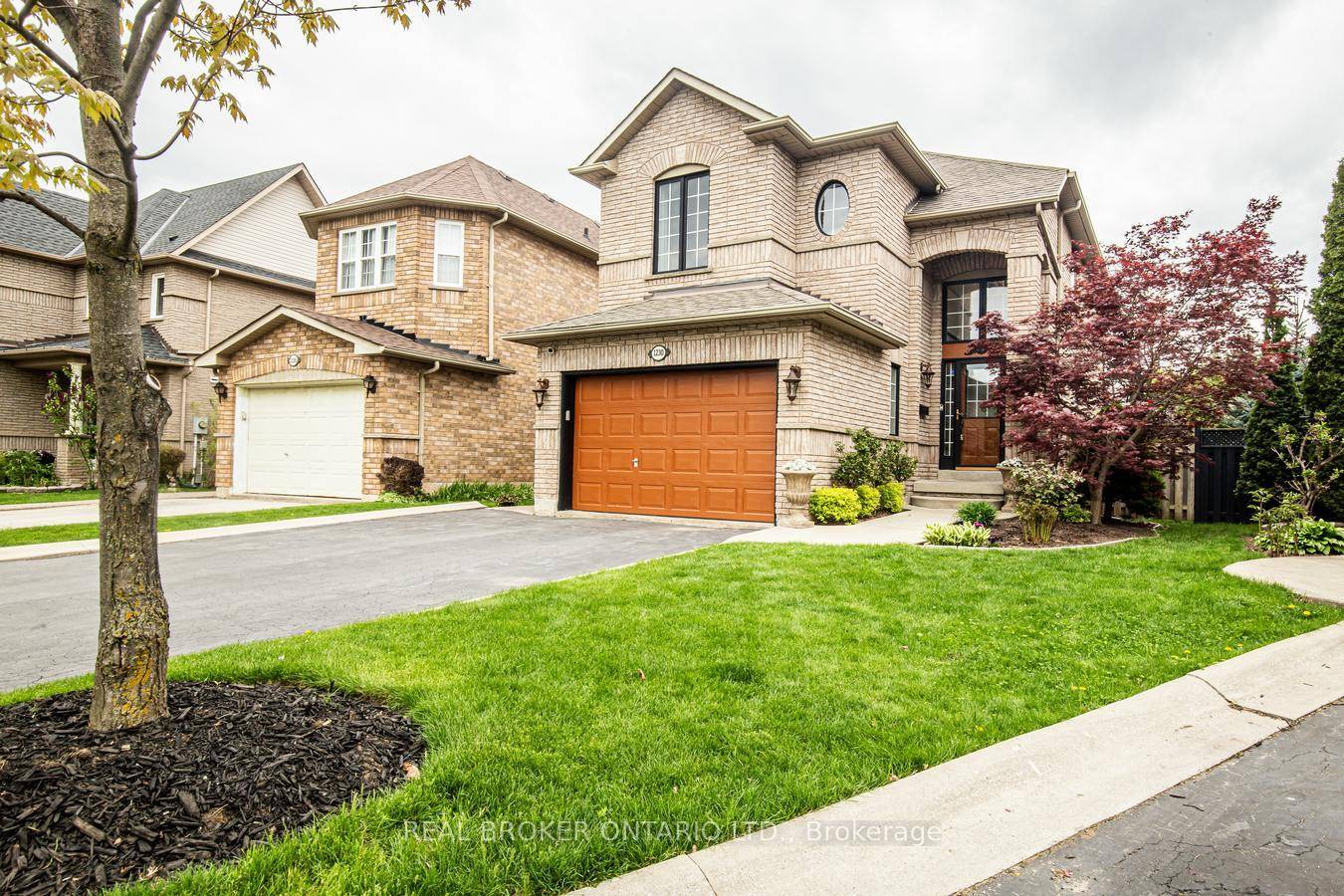 This Stunning Ready To Move In Home Welcomes You With Exceptional Curb Appeal, Soaring Ceilings, Elegant Wall Niches, And Expansive Windows At The Entrance Flood The Space With Natural Light ...