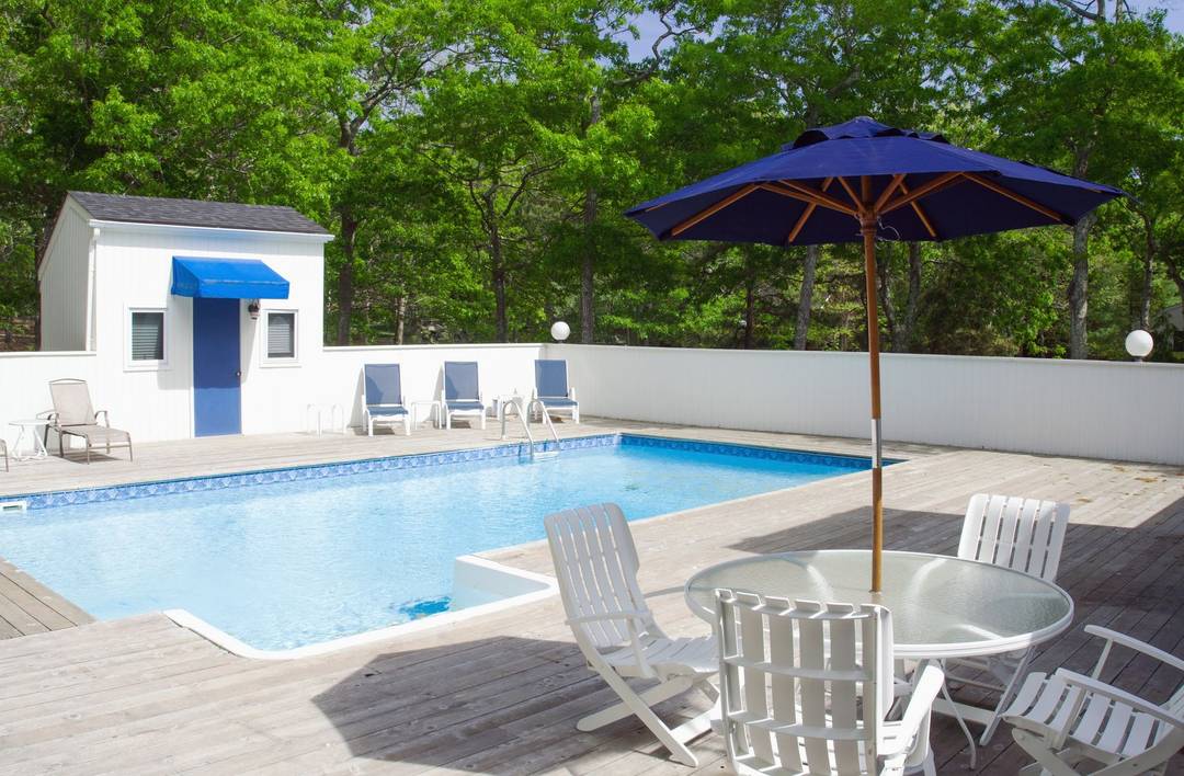 Charming Four Bedroom With Heated Pool in Near Northwest!