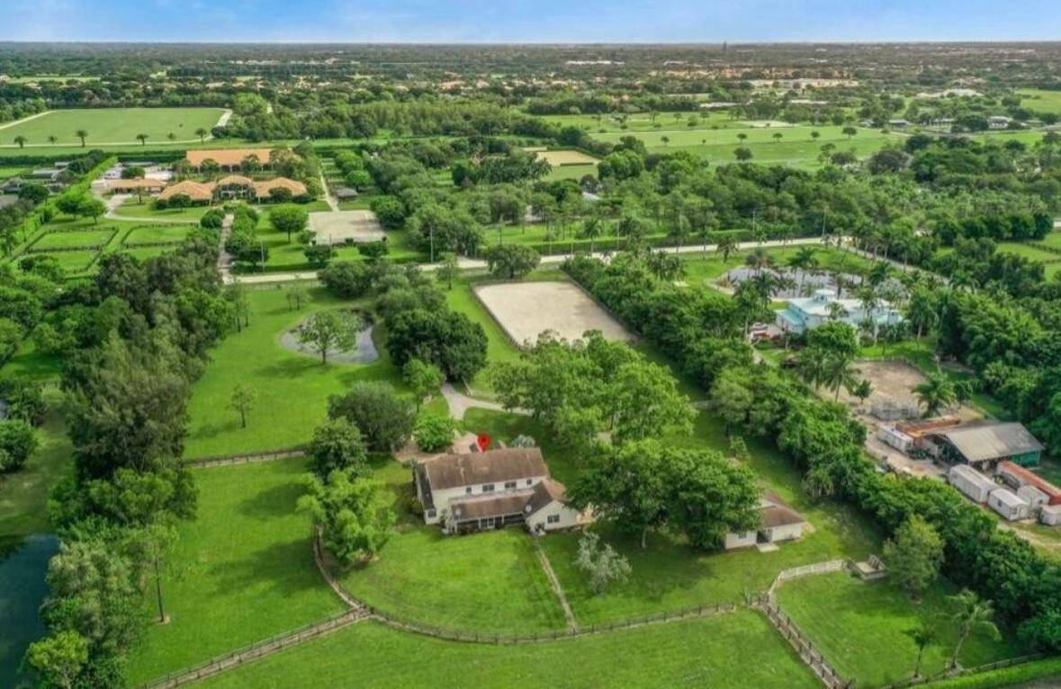 This 5. 25 acre farm offers a beautifully tree lined driveway to a 6 bedroom, 4 bath house and a fully renovated 8 stall concrete barn !
