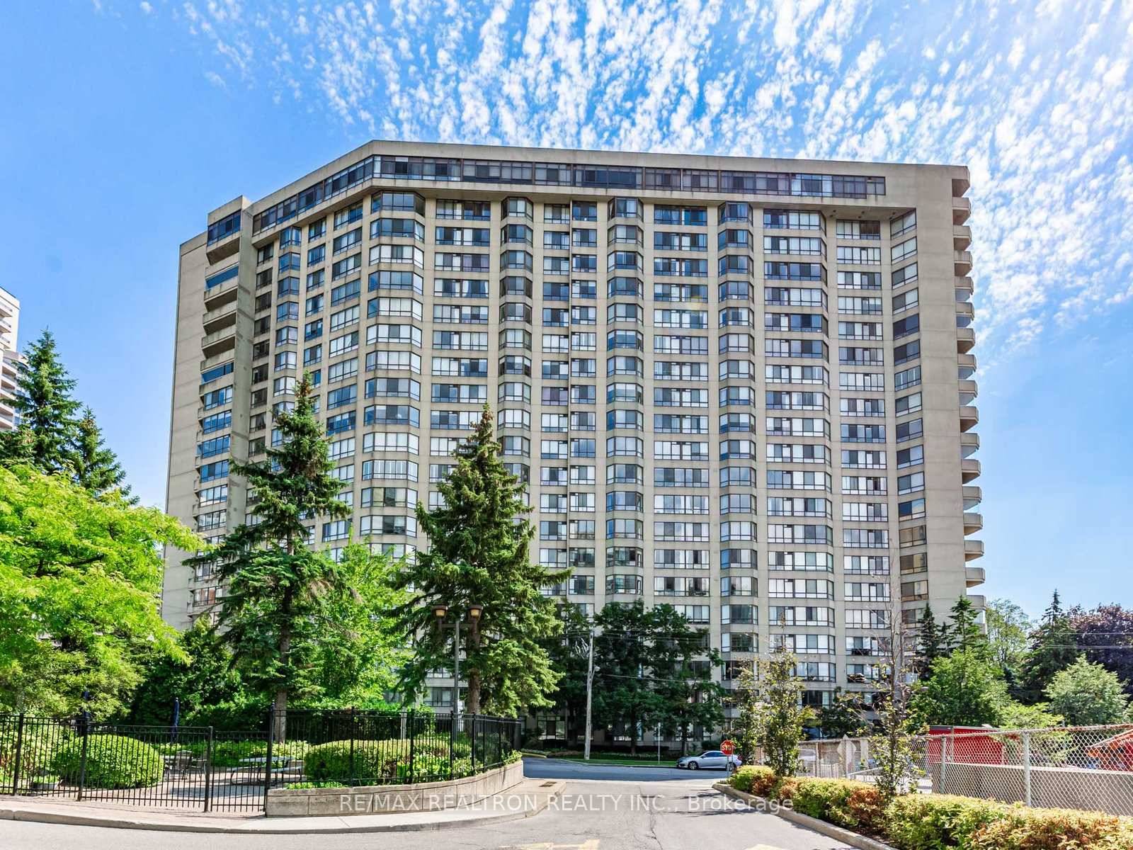 1302 square foot south facing suite in the remodeled and elegant Tridel built Skyview This stylish apartment features spacious living and dining areas, two totally updated bathrooms w hand held ...