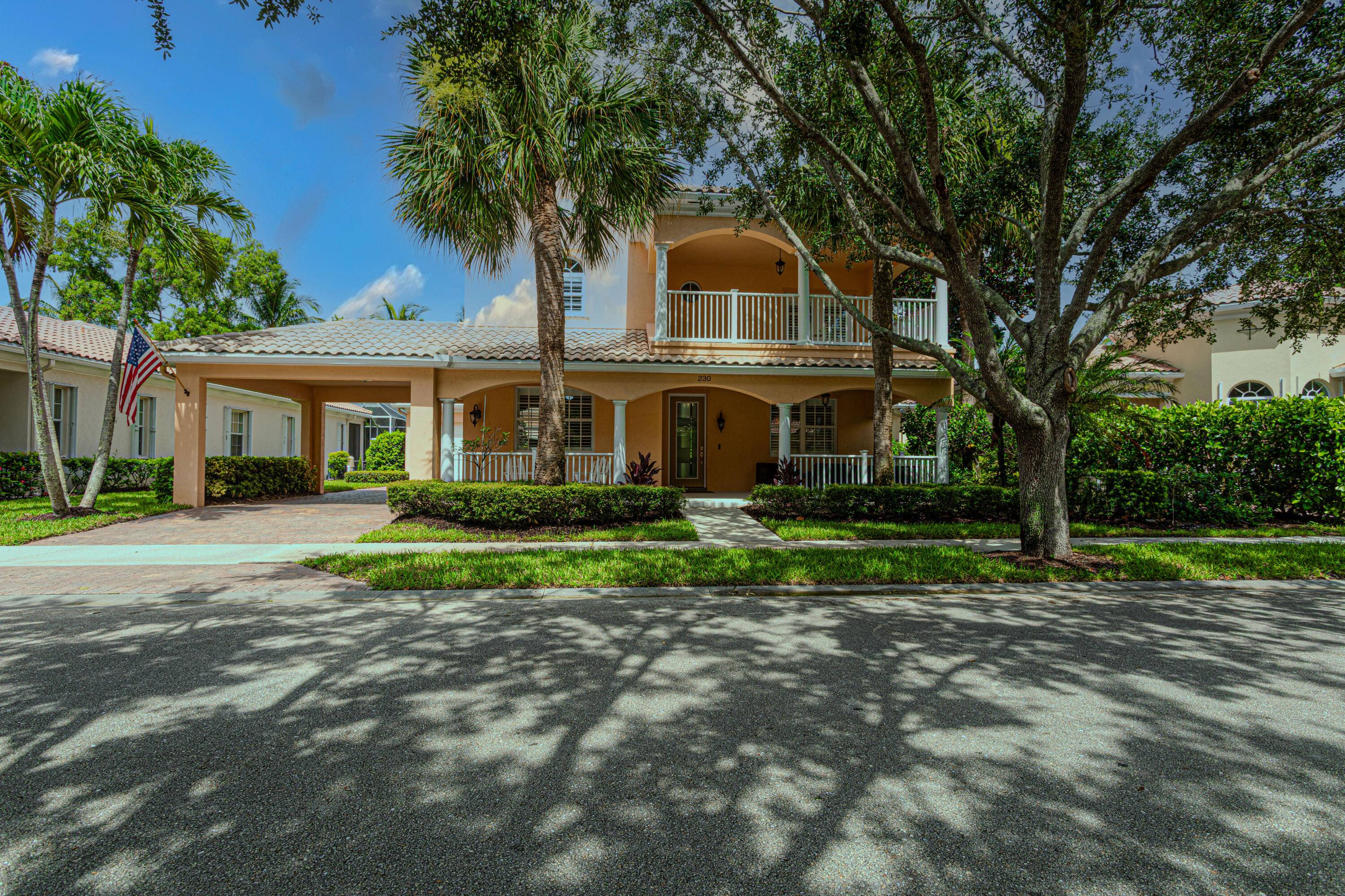 Newly renovated 5 bed 4 bath PLUS den home has brand new luxury laminate plank floors, hurricane proof doors and windows, and plantation shutters throughout.