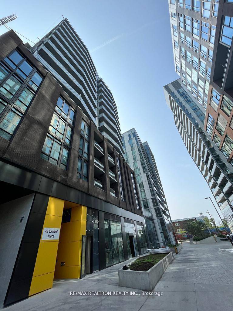 YOU HAVE NEVER SEEN A TERRACE LIKE THIS !