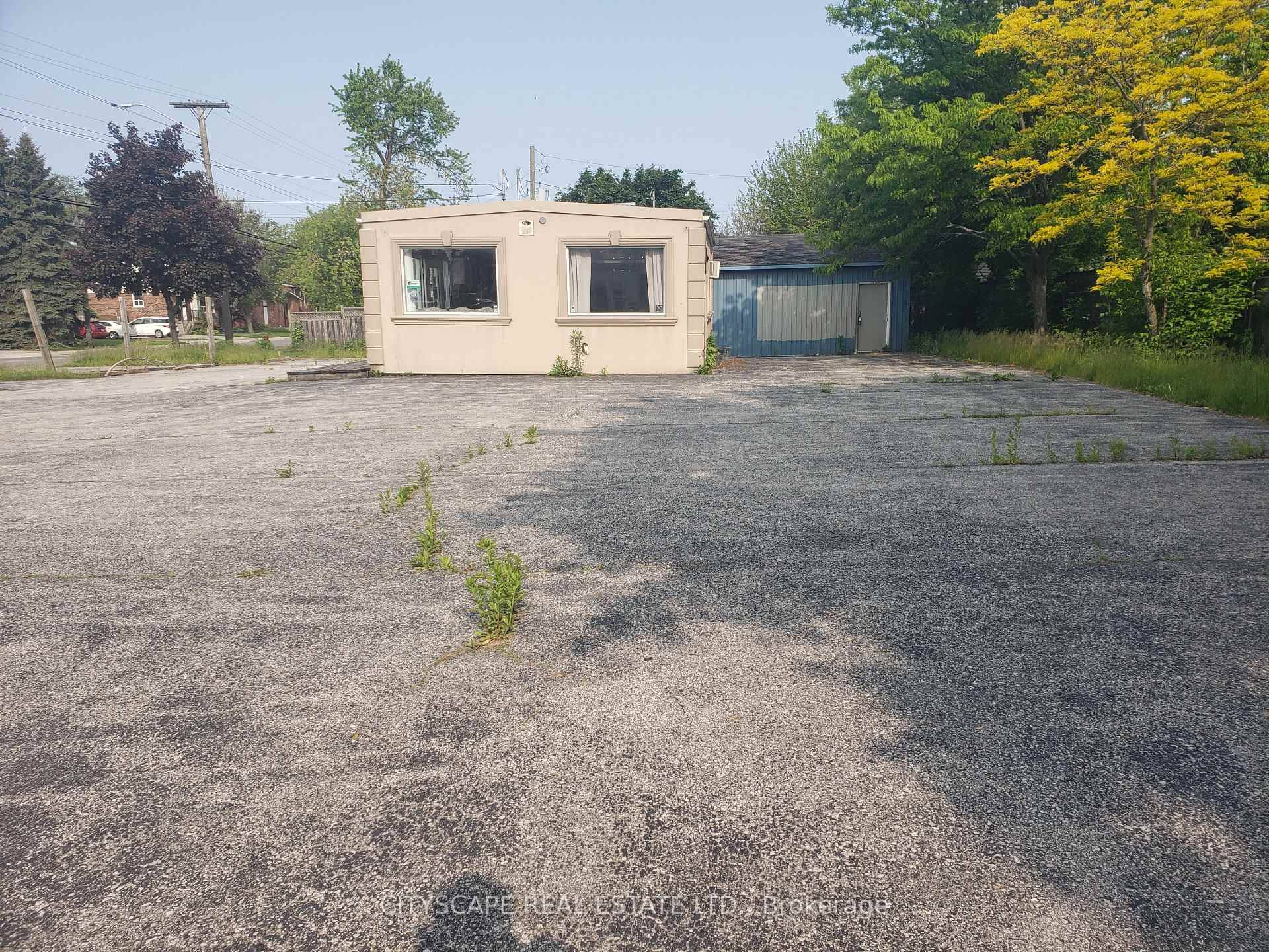 Attention Builders, Developers, and Investors, Prime Location High Traffic High Walking Score High exposure Corner 100' 145' Feet Lot.
