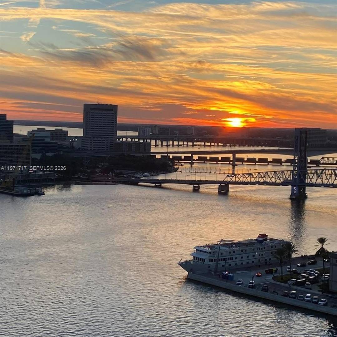 SHOWS LIKE A MODEL ! Beautifully updated 3BR 2BA RIVERFRONT condo at The Berkman Plaza with superior views of the majestic St.