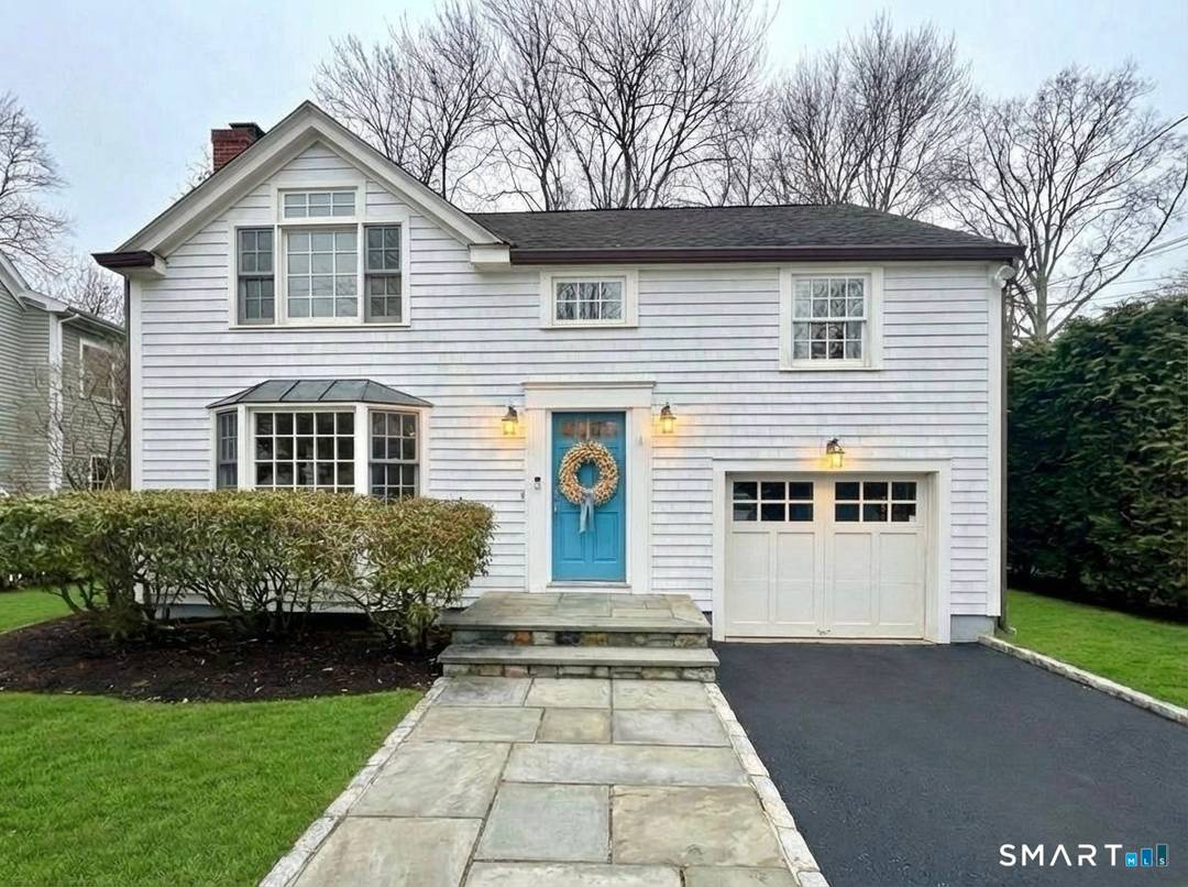 A cottage in Darien ! Well maintained 4 bedroom, 2.