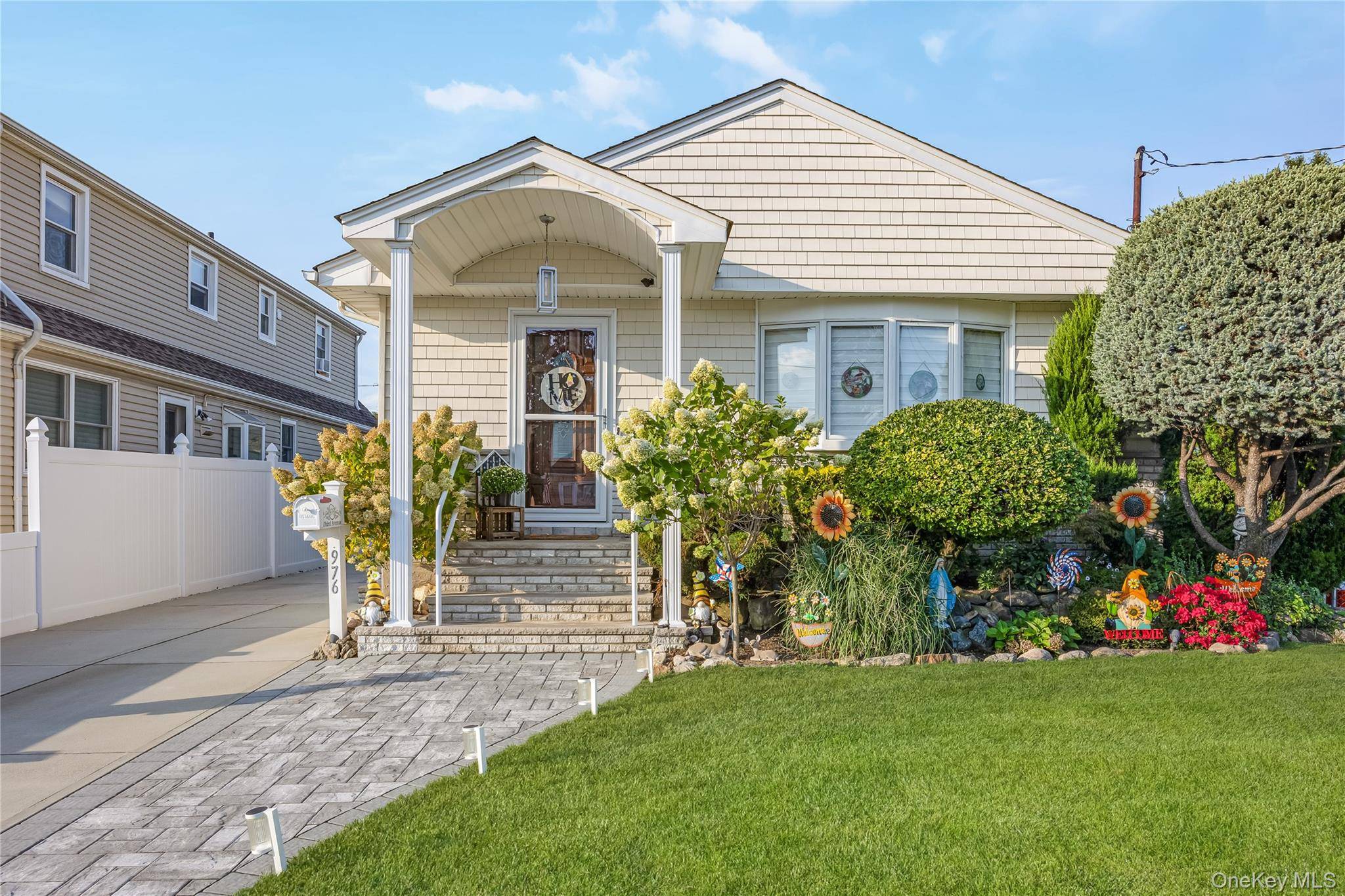 Beautifully Updated Ranch in the Heart of Franklin Square.