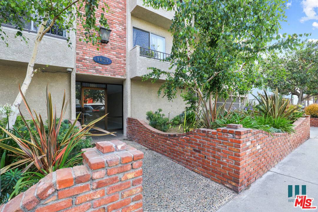 1821 S Bentley Ave 2.0 LA