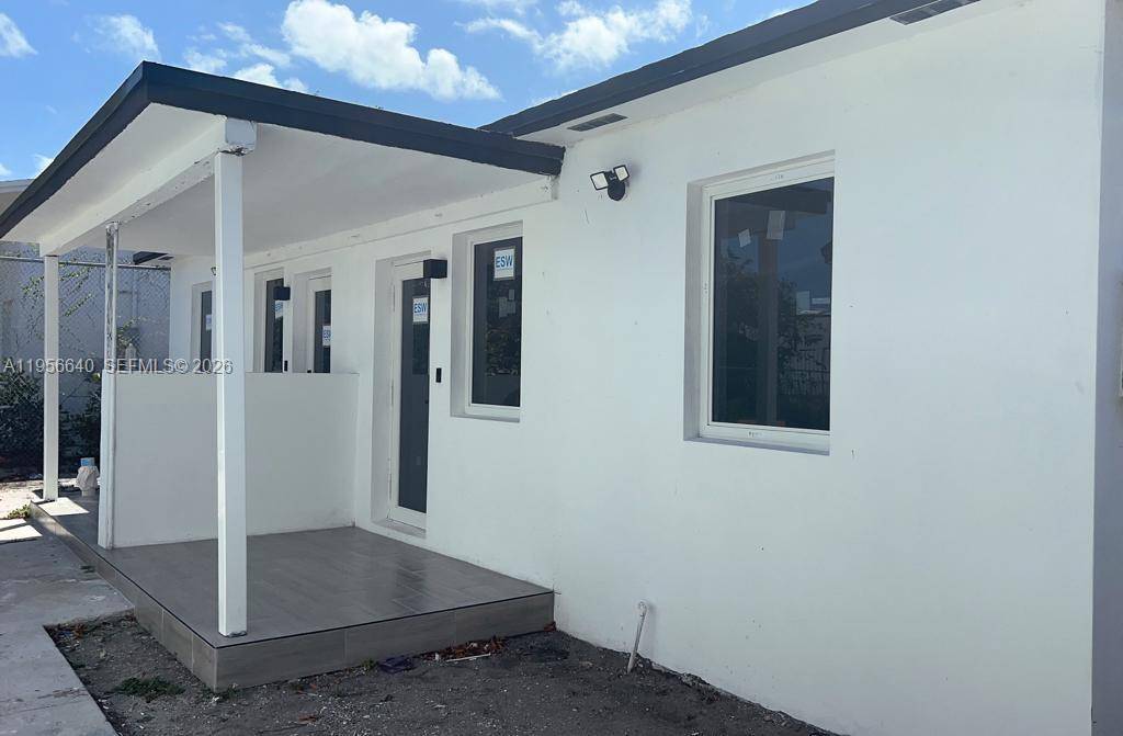 Legal Fourplex ! ! All units are completely remodeled, the front is 3 beds 1 bath, the Cottage is 2 beds 1 bath, and 2 units of 2 beds 1 ...