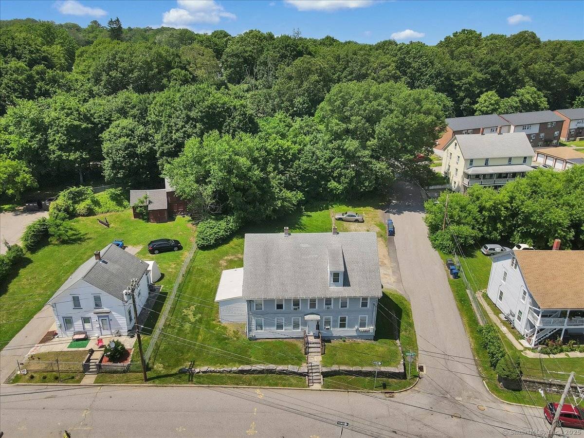INVESTORS TAKE NOTE ! ! LOW VACANCY in Windham county.