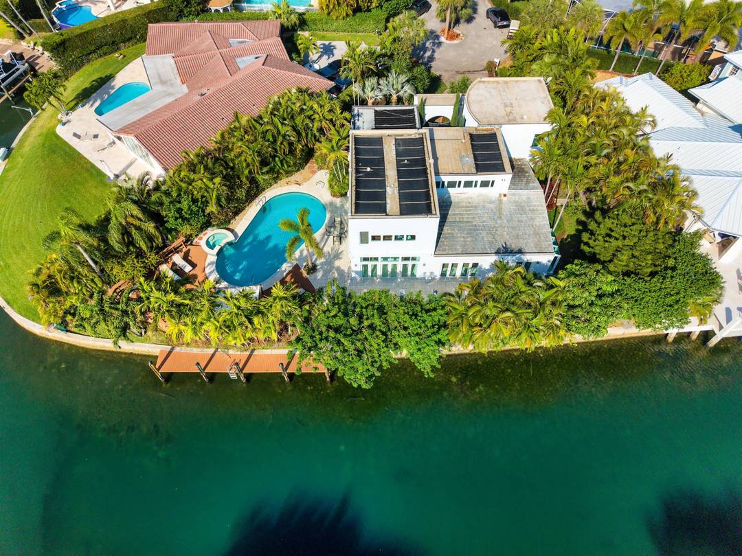 Staghorn Point in the Sun N Surf beach area enclave just off South Ocean Blvd's and sited on 160 feet of deepwater frontage.