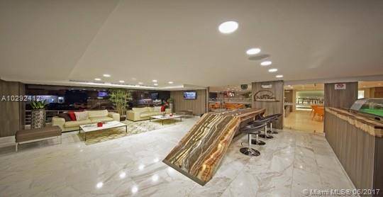 THIS IS AGREAT OPPORTUNITY TO OWN A WORKING HUGE HOTEL AT PANAMA CITY OF THE COUNTRY OF PANAMA, 70 ROOMS, WITH WIFI ALL AROUND, GIM, POOL, RESTAURANT AND BAR, BALL ...