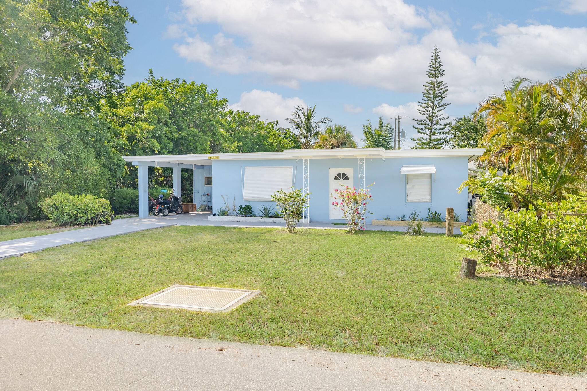 Charming 2 Bedroom CBS Home This solid CBS construction 2 bedroom, 1 bathroom home is move in ready with all new appliances and a brand new AC unit installed in ...